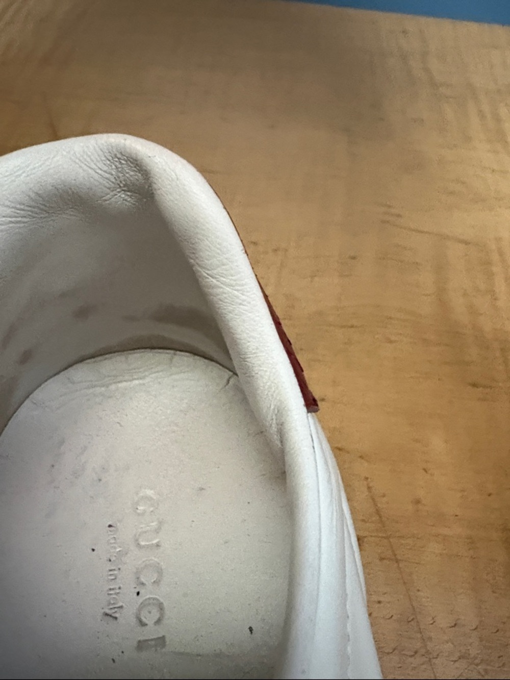 Gucci White Leather Low-Top Sneakers with Bumble Bee - Picture 9 of 9